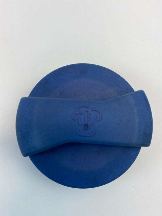 1996-2001 AUDI A4 A4 QUATTRO RADIATOR COOLANT EXPANSION TANK LID CAP COVER OEM