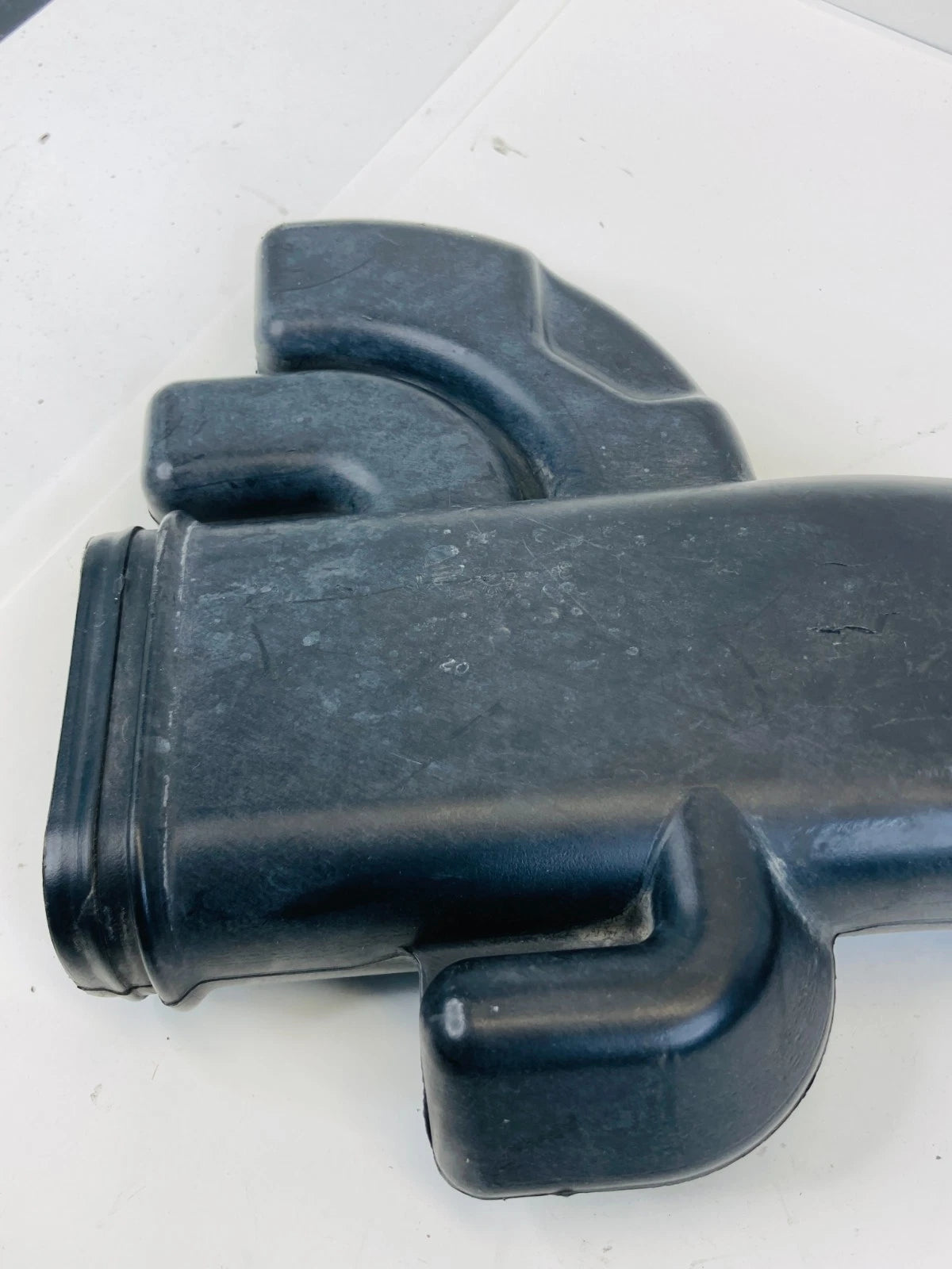 2008-2012 Honda Accord 2.4L L4 A/T Air Intake Cleaner Resonator Duct Tube OEM