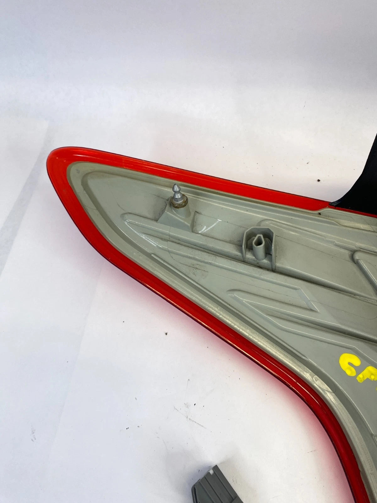 2012 2013 2014 FORD FOCUS SEDAN RIGHT PASSENGER OUTER TAIL LIGHT TAILLAMP OEM