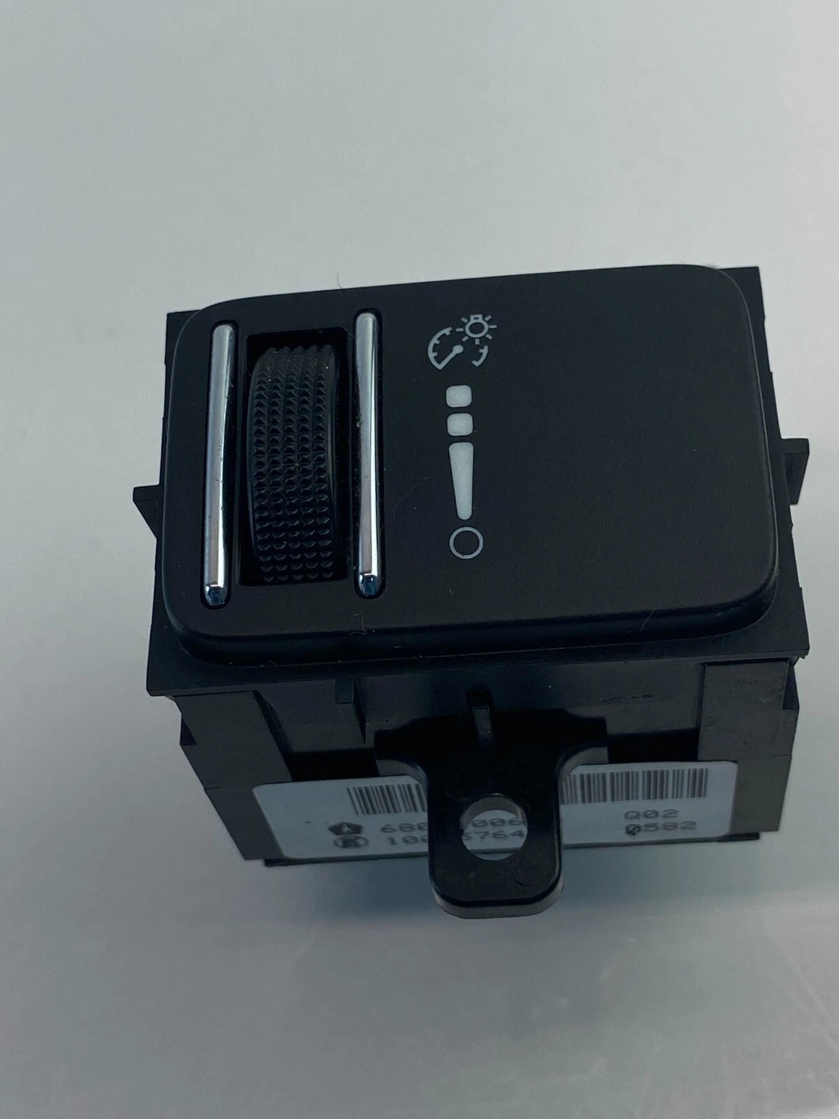 2012 RAM CARGO VAN DIMMER LIGHT LAMP CONTROL SWITCH RHEOSTAT 68072006AC OEM