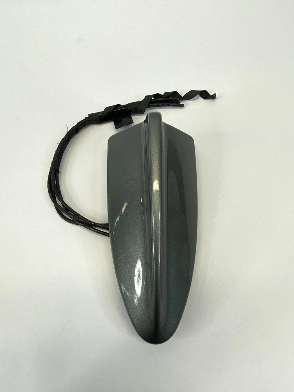 2011-2017 BMW X3 ROOF SHARK FIN RADIO ANTENNA BASE 9209431-01 OEM