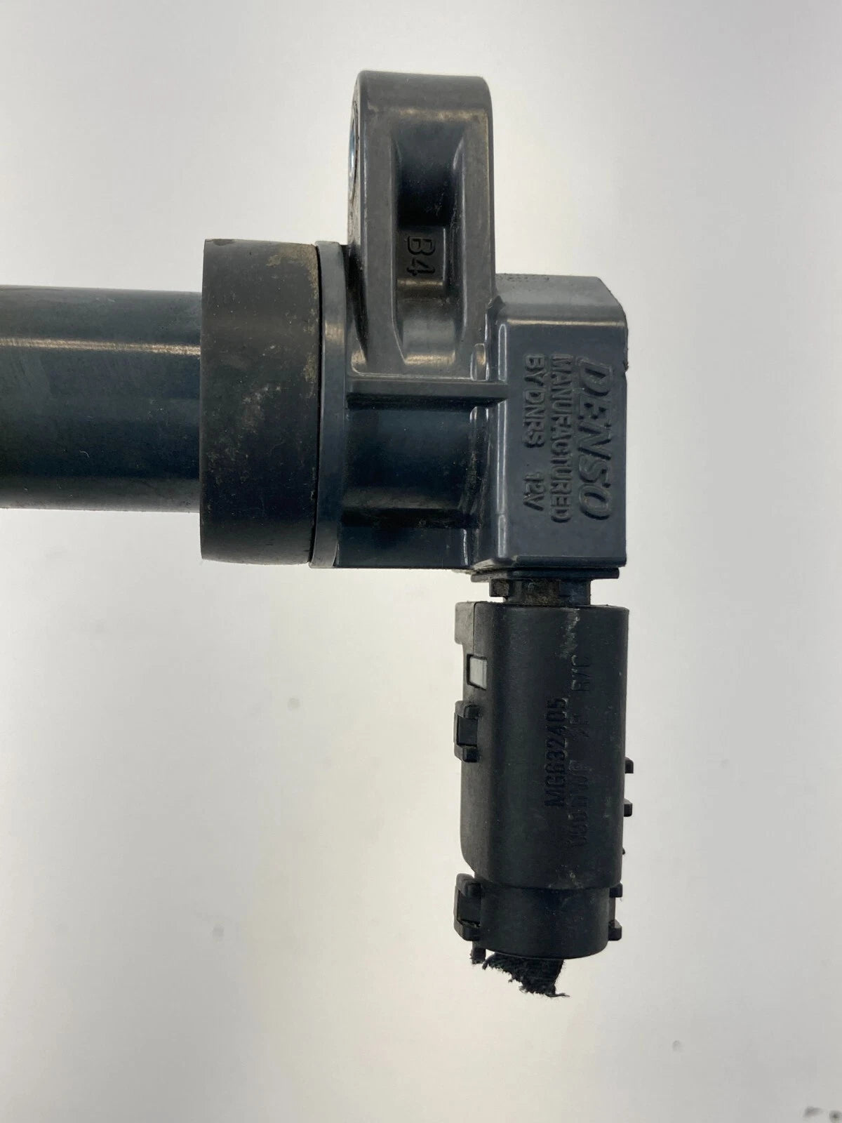 06-10 HYUNDAI SONATA 2.4L L4 AT IGNITION COIL IGNITER DENSO 27301-3C000 OEM
