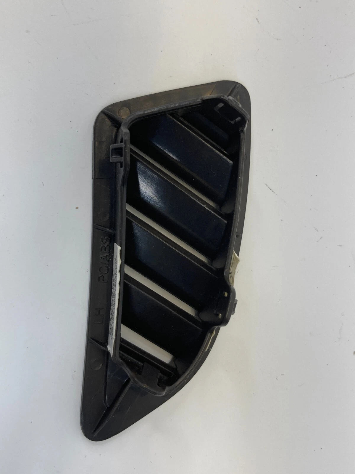11-17 BUICK REGAL LEFT DRIVER SIDE DASH AC AIR VENT DEFROSTER GRILLE 13279239