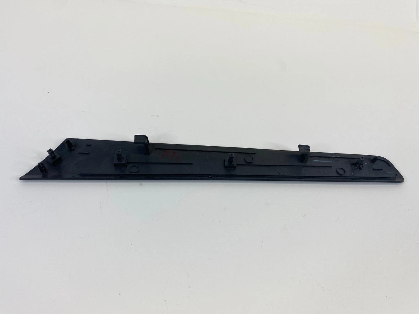 2011-2018 VW VOLKSWAGEN JETTA FRONT RIGHT DOOR TRIM MOLDING COVER 5C6-867-440