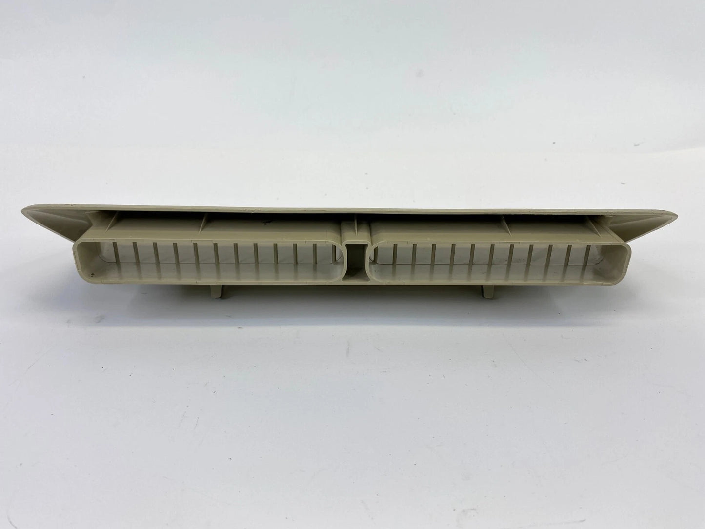 2006-2010 INIFNITI M35 FRONT RIGHT FLOOR VENT TRIM PANEL GRILLE TRIM COVER OEM
