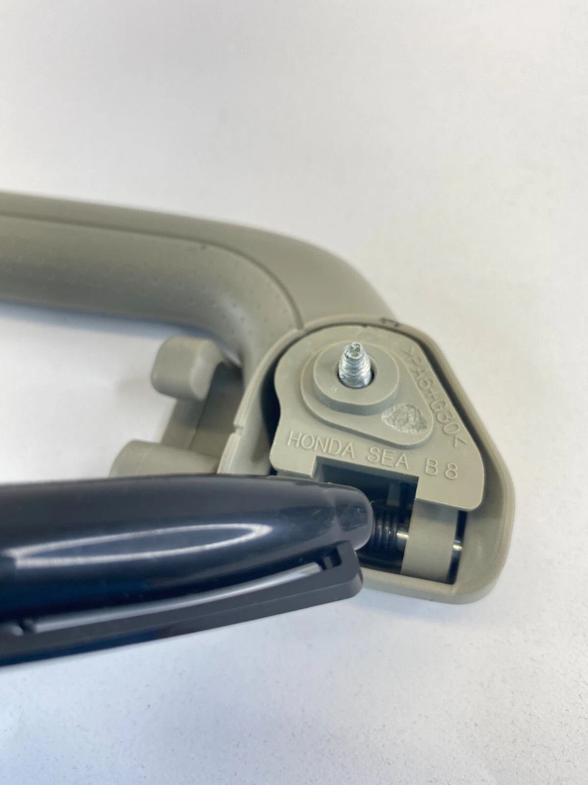 2006-2008 HONDA PILOT REAR INNER ROOF GRAB GRIP ASSIST BAR HANDLE OEM