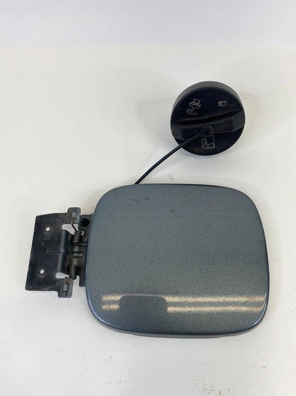 2002-2007 SATURN VUE FUEL FILLER DOOR LID WITH TETHER CAP REAR LEFT OEM FACTORY
