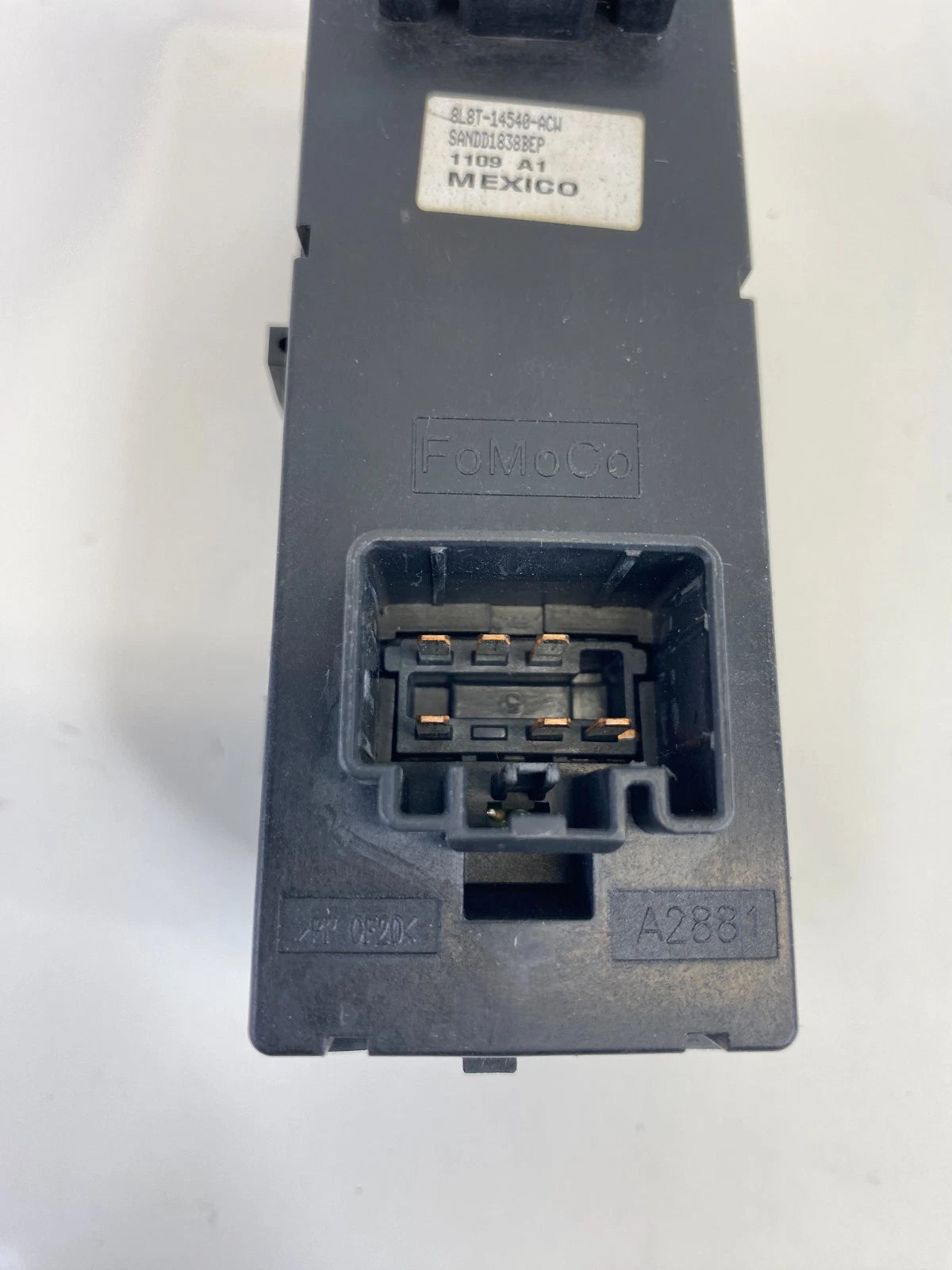 2008-12 FORD ESCAPE MERCURY FOCUS FR LEFT POWER MASTER WINDOW SWITCH 8L8T-14540