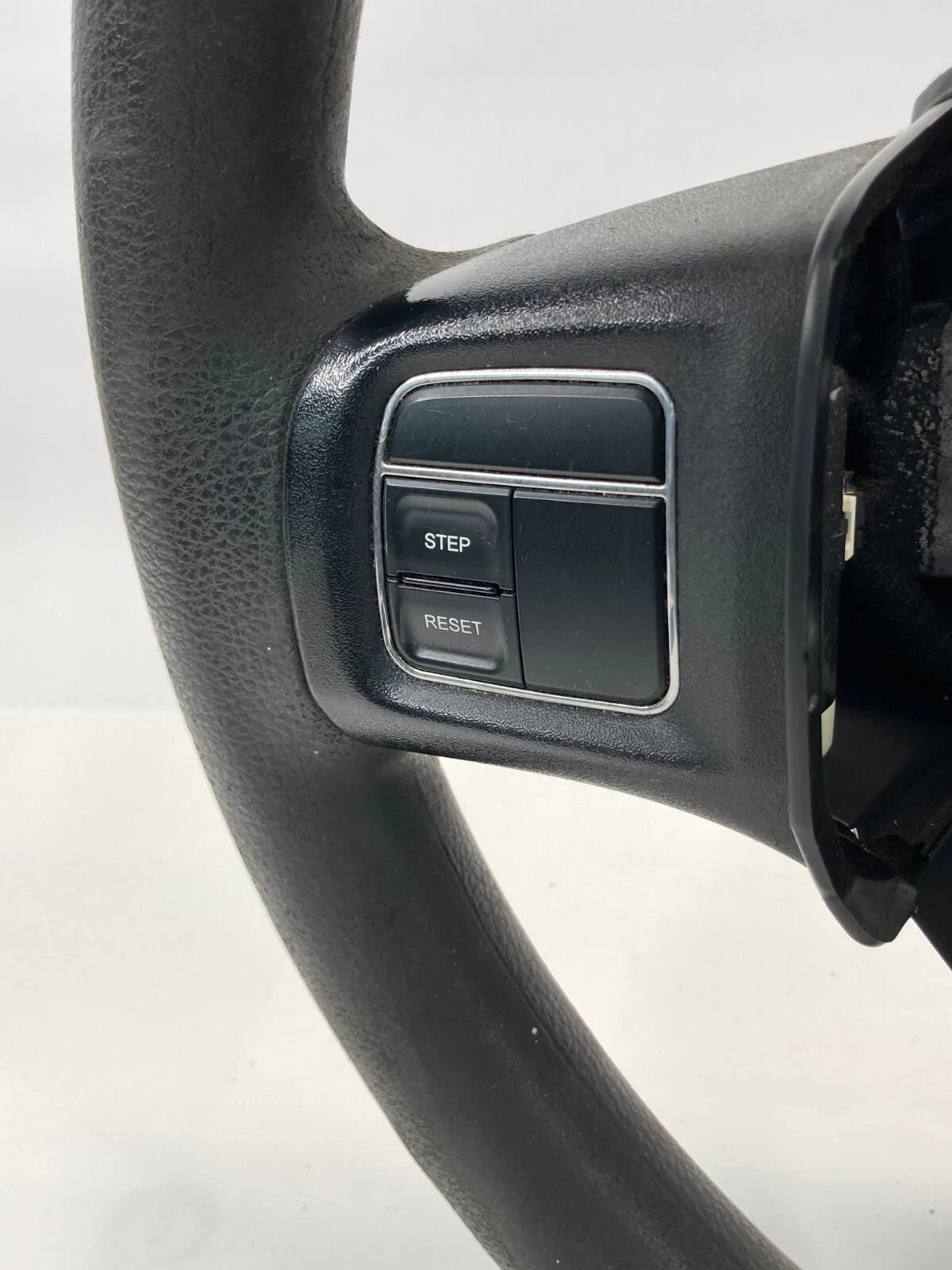 2011-2014 DODGE AVENGER STEERING WHEEL W/ CRUISE CONTROL 68064791AD OEM