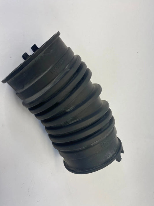 06-11 HONDA CIVIC COUPE 1.8L AIR CLEANER INTAKE HOSE TUBE DUCT TO RESONATOR OEM