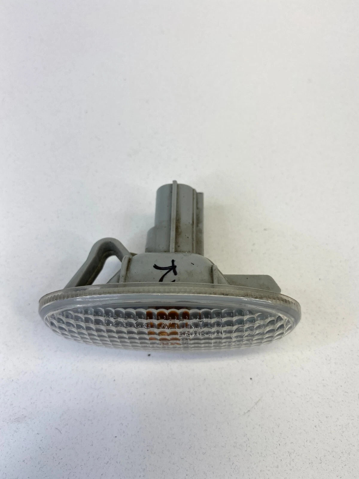 2007-2009 07-09 MAZDA 3 MAZDA3 I RIGHT LICENSE PLATE LIGHT LAMP ASSEMBLY A048099