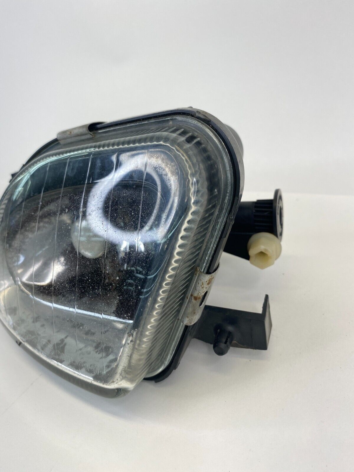 2003-2005 Mercedes Benz E320 Front Left Driver Side Fog Light Lamp 154825-00 OEM