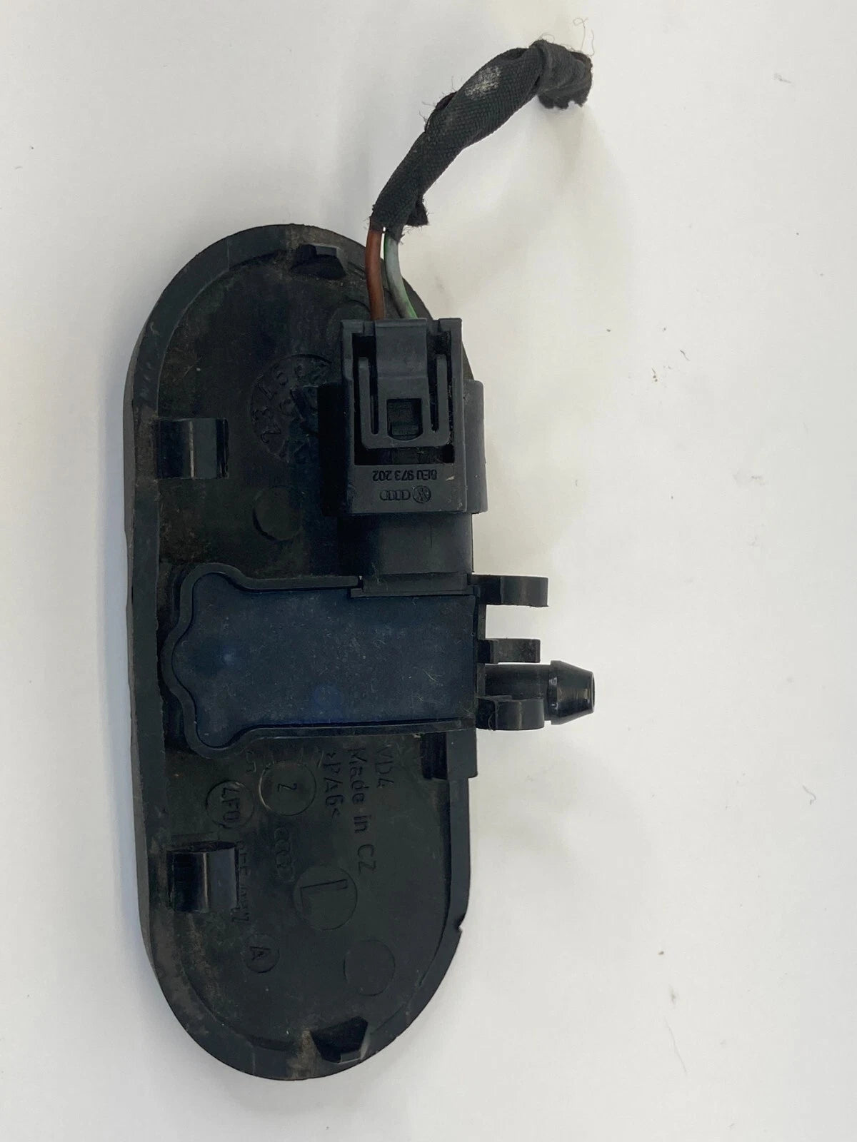 00-08 AUDI A6 QUATTRO FRONT LEFT WINDSHIELD WASHER SPRAYER JET NOZZLE 4F0955987