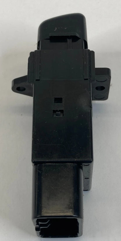 1998-2005 LEXUS GS300 HAZARD EMERGENCY WARNING LIGHT CONTROL SWITCH 153341 OEM