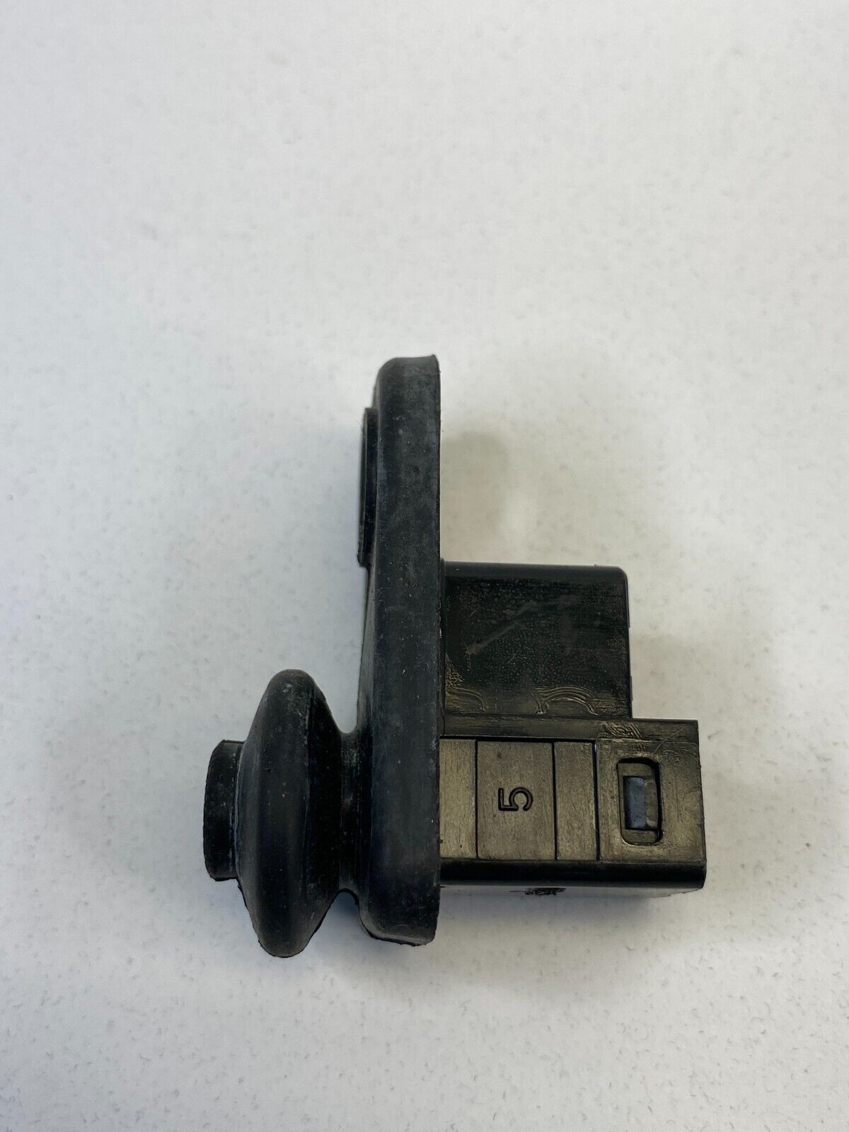 2004-2008 10 11 Mitsubishi Endeavor Front Left Door Jamb Ajar Sensor Switch OEM