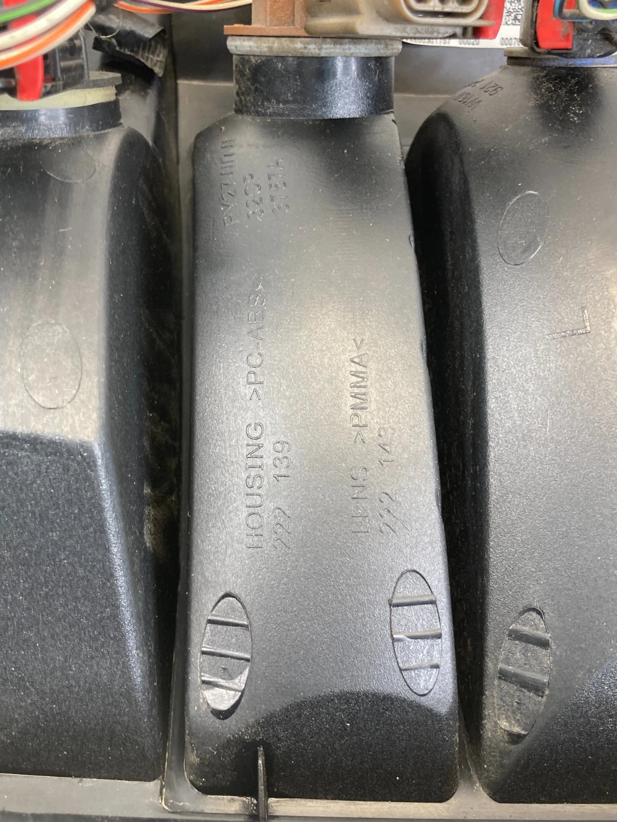 2007 2010 JEEP COMPASS REAR LEFT RR LH DRIVER SIDE TAIL LIGHT TAILLIGHT LAMP OEM