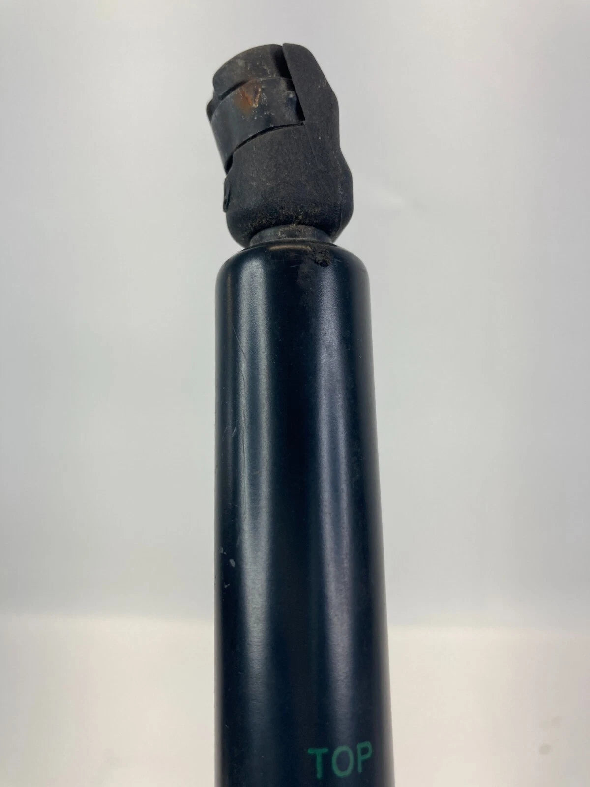 04-09 CADILLAC SRX BASE HATCH LIFTGATE LIFT CYLINDER STRUT SUPPORT PAIR 25736515