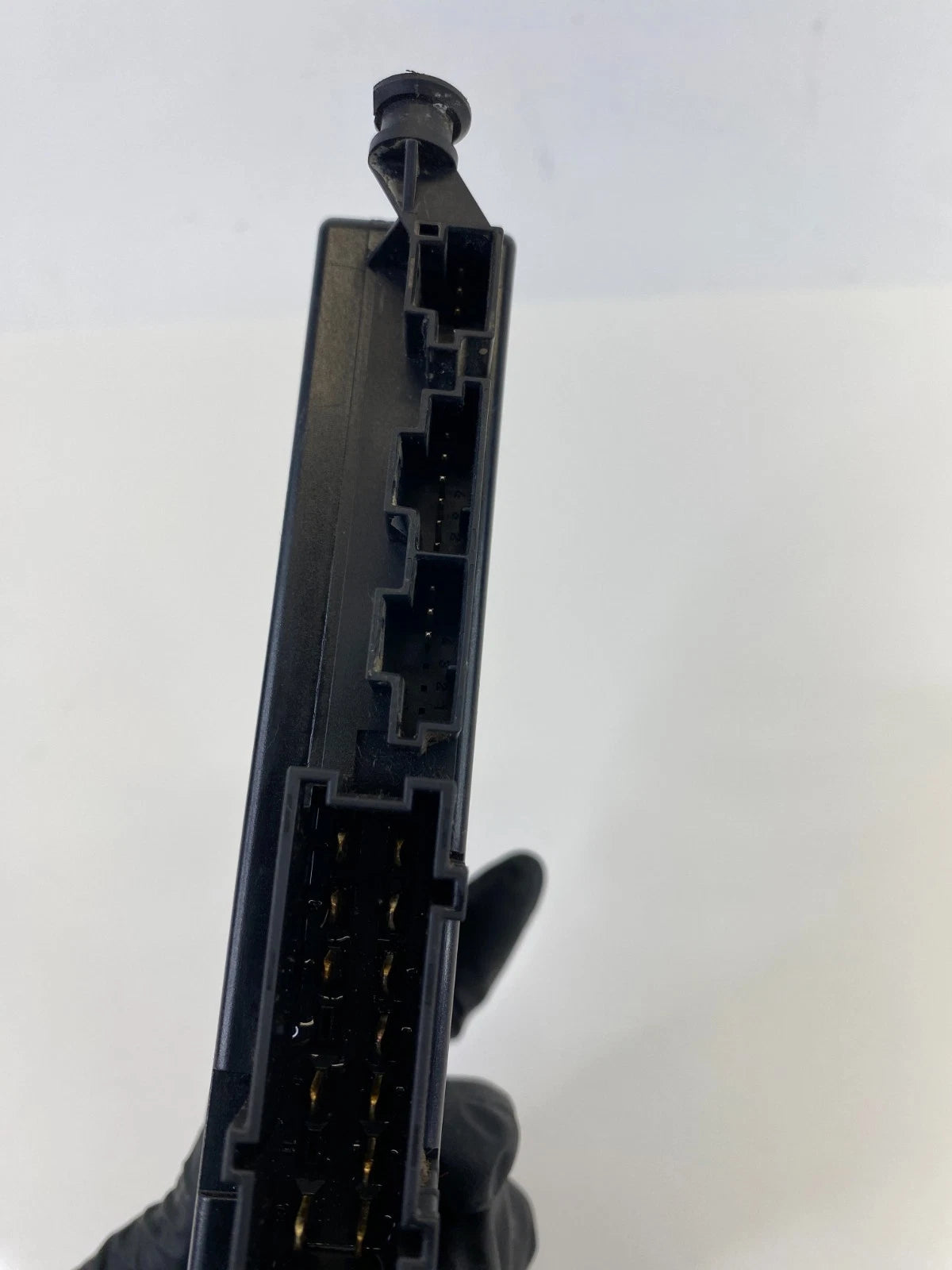 05-10 GRAND CHEROKEE COMMANDER FLOOR MOUNTED SEAT MEMORY CONTROL MODULE 4602437A