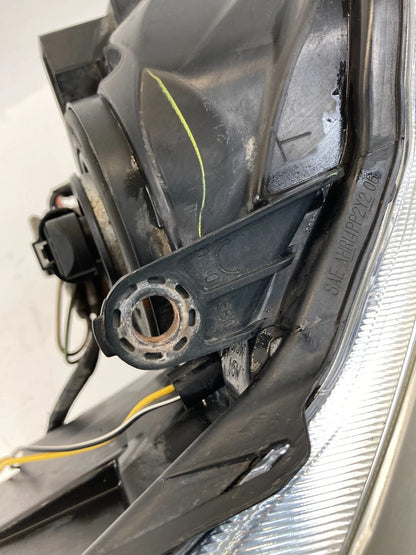 2013 2014 SUBARU OUTBACK LEGACY FRONT RIGHT PASSENGER HEADLIGHT HEADLAMP OEM