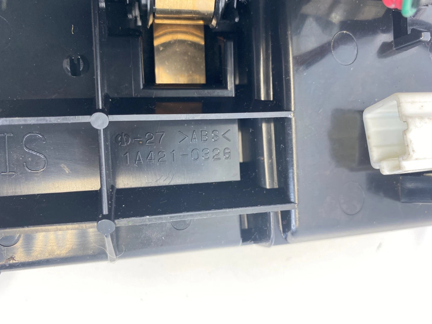 2006-2012 LEXUS IS250 CENTER CONSOLE ASHTRAY COIN TRAY POWER OUTLET 14421-032G