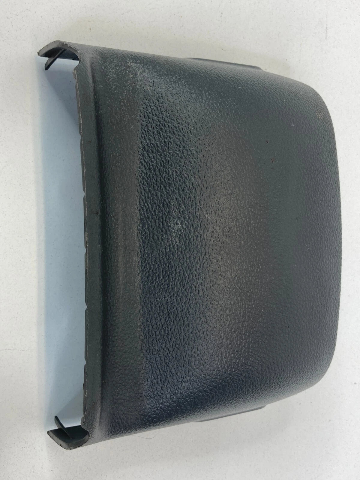 2006-2014 KIA SEDONA UPPER STEERING COLUMN COVER SHROUD TRIM 4D848-50000