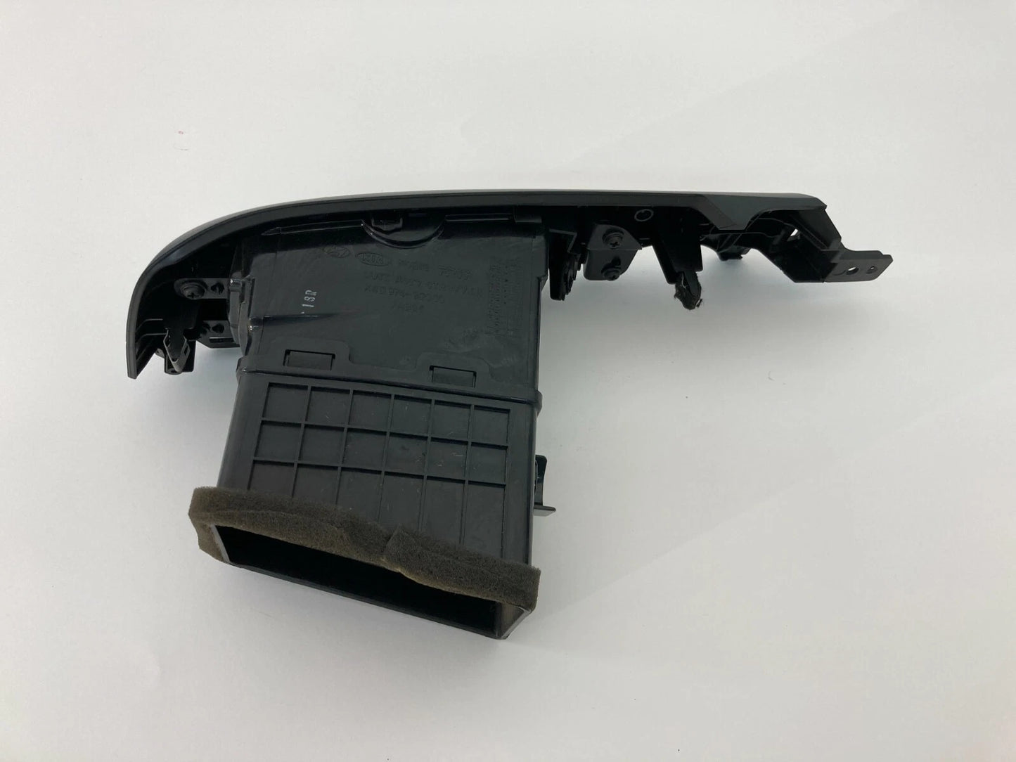 2007 2008 HYUNDAI ENTOURAGE CENTER DASH LEFT DRIVER AC AIR VENT X4D974-30000 OEM