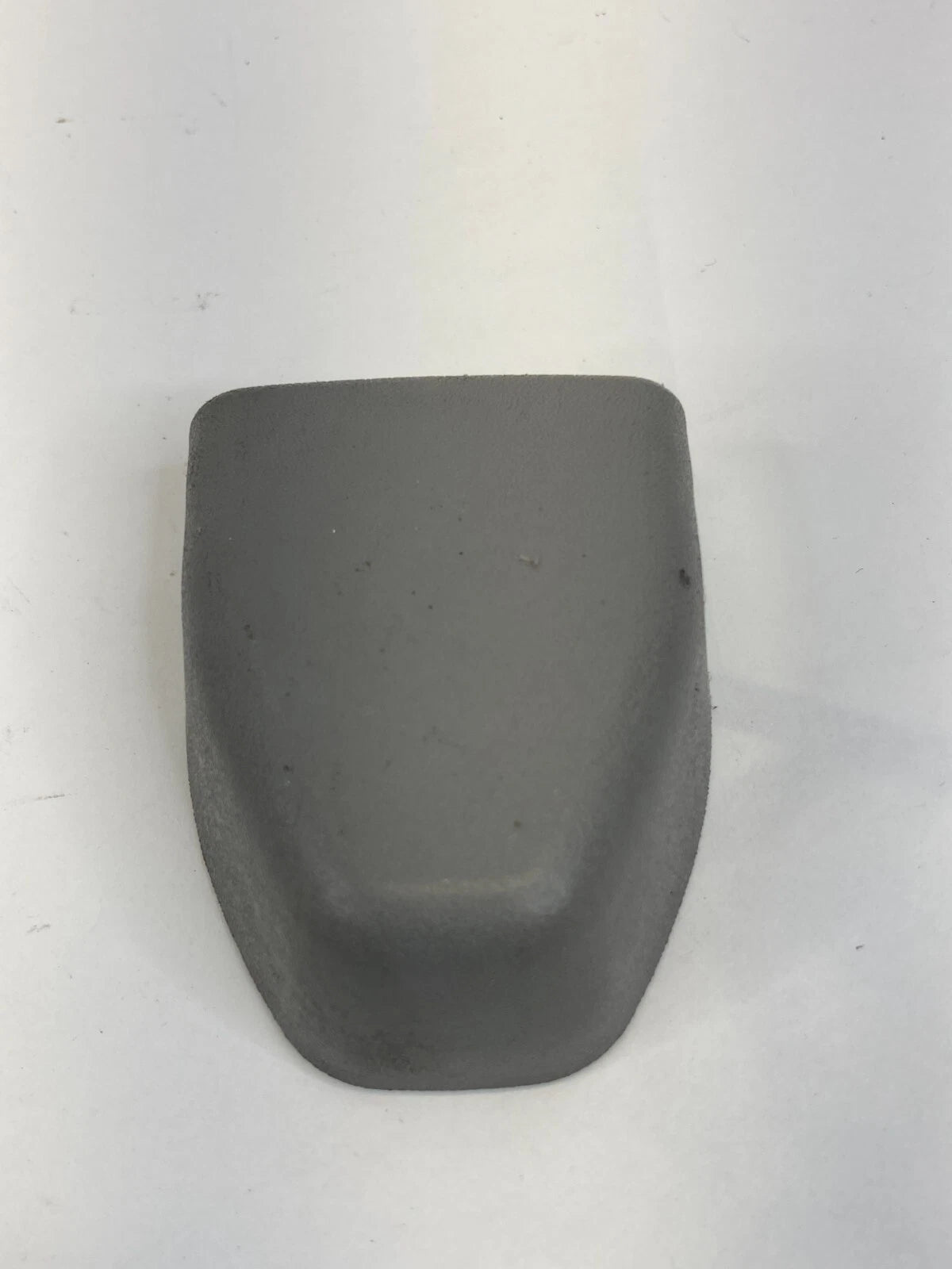 2007-2011 TOYOTA CAMRY DOUBLE CAB SEAT BELT RETRACTOR COVER 73233-AA010 OEM