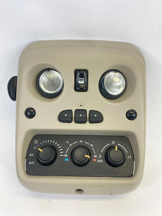 1999-2006 CHEVY TAHOE YUKON OVERHEAD CONSOLE DOME LIGHT CLIMATE CONTROL 15763048