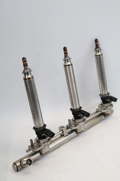 12-16 MERCEDES E350 3.5L V6 LEFT & RIGHT FUEL INJECTOR RAIL SET OEM A2760703995