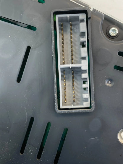 10 11 KIA SOUL INSTRUMENT CLUSTER SPEEDOMETER GAUGES 210K MILES 94001-2K315 OEM