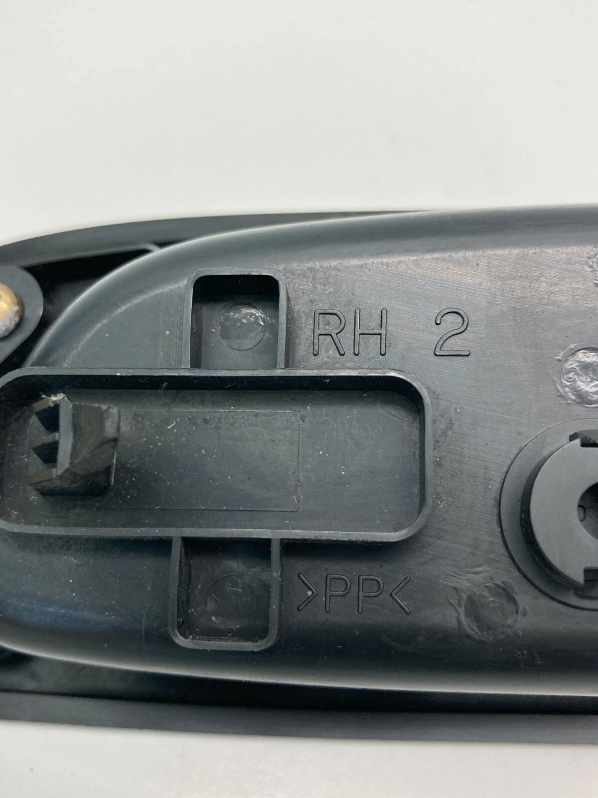 03-08 MAZDA 6 SEDAN FRONT RIGHT PASSENGER INNER DOOR HANDLE TRIM W LOCK SWITCH