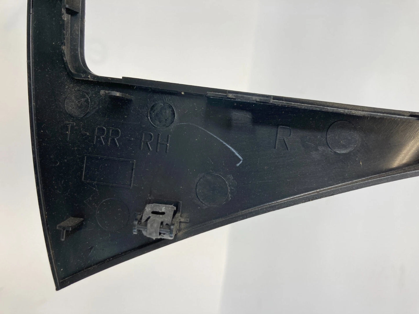 2003-2005 NISSAN MURANO REAR RIGHT SIDE INTERIOR DOOR HANDLE TRIM BEZEL OEM