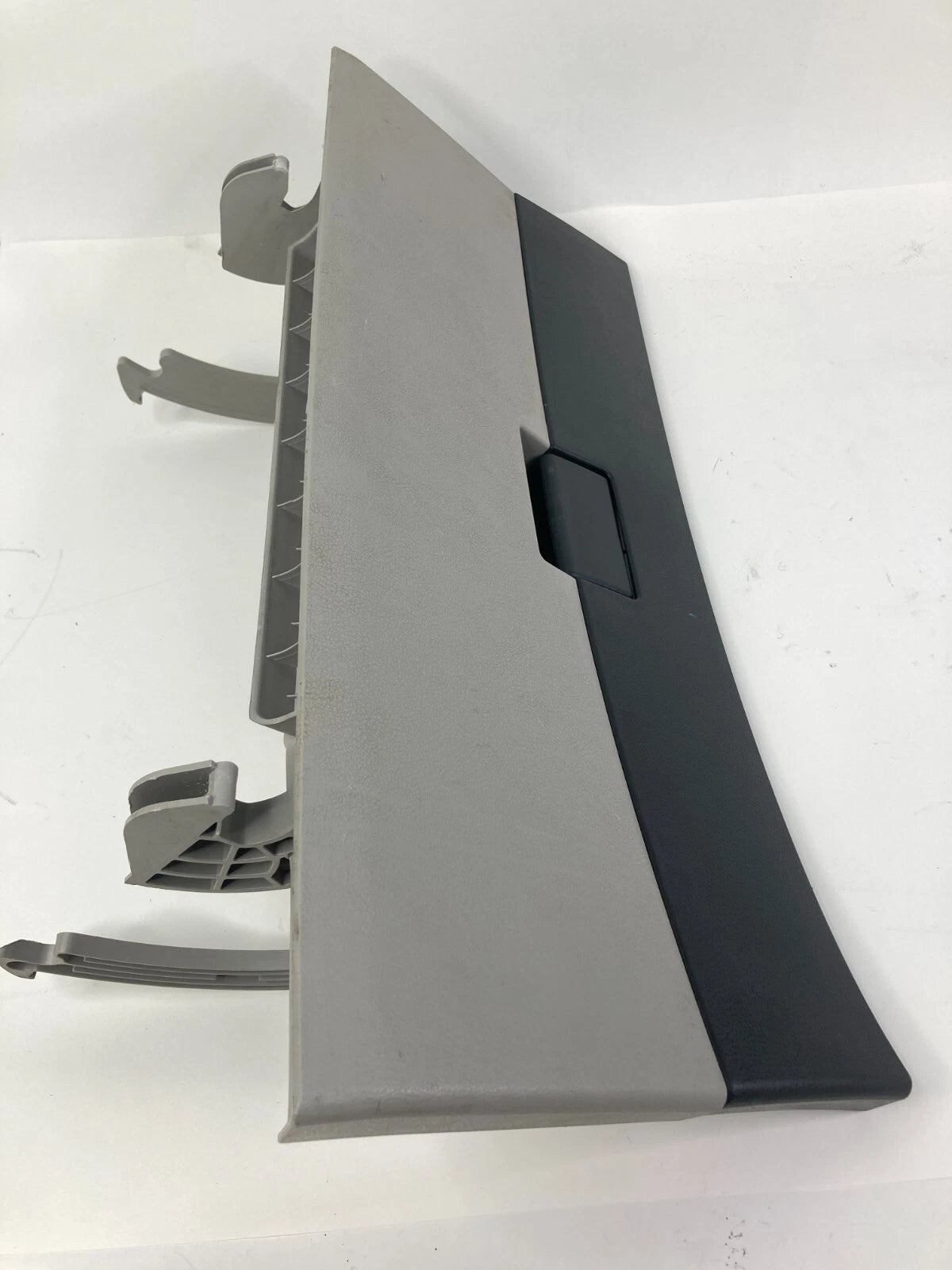 2008 2009 NISSAN ROGUE GLOVE BOX LID DOOR STORAGE COMPARTMENT COVER 27081-EQ500