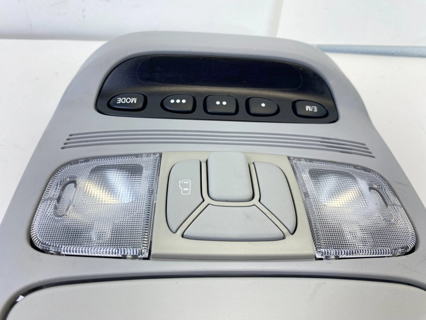 04-10 TOYOTA SIENNA OVERHEAD CONSOLE DOME LIGHT POWER SLIDING DOORS SWITCH OEM