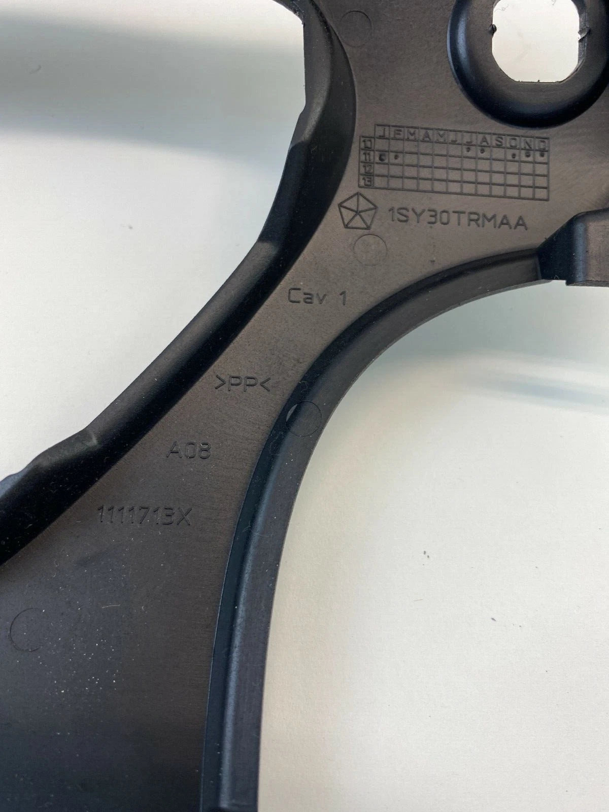 2011-2014 CHRYSLER 200 DASH LEFT A/C AIR VENT GRILL OUTER TRIM BEZEL 1SY30TRMAA