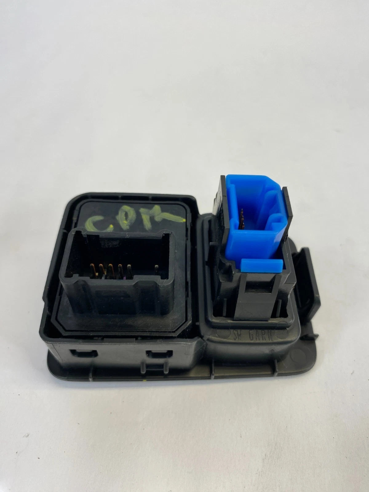 2007-2011 HONDA CR-V POWER MIRROR & VSA OFF TRACTION CONTROL SWITCH W/ BEZEL OEM