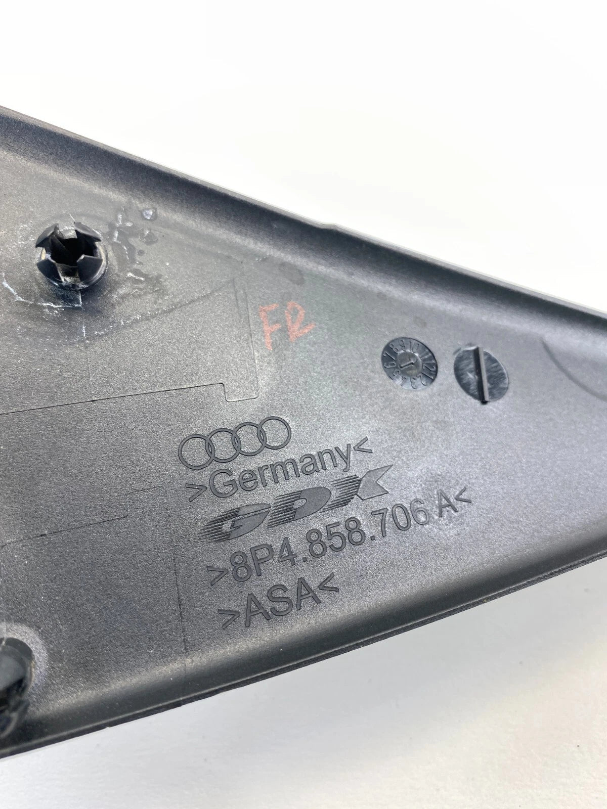 06-13 AUDI A3 FRONT RIGHT SIDE INTERIOR DOOR CORNER COVER TRIM 8P4-858-706A OEM