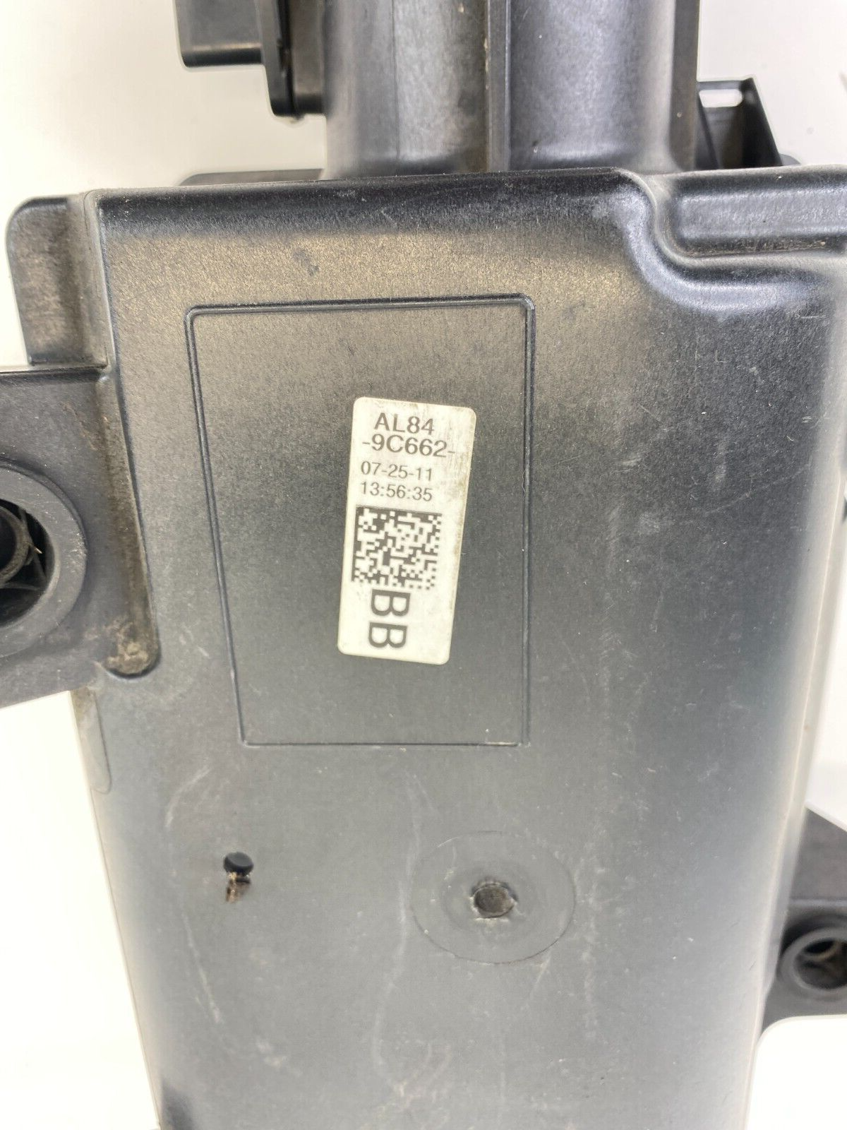 2009-2012 Ford Escape 3.0L Air Intake Filter Box Housing Cover w/MAF 9L84-9A600