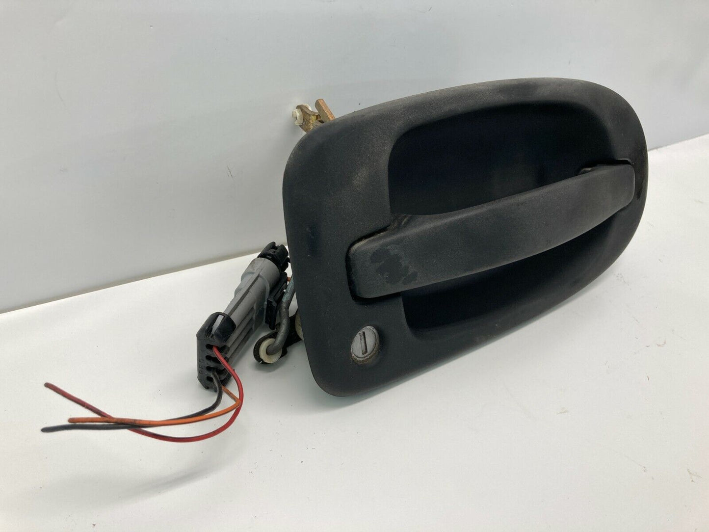 1997-2005 Chevrolet Venture Front Right Passenger Exterior Door Handle Assembly