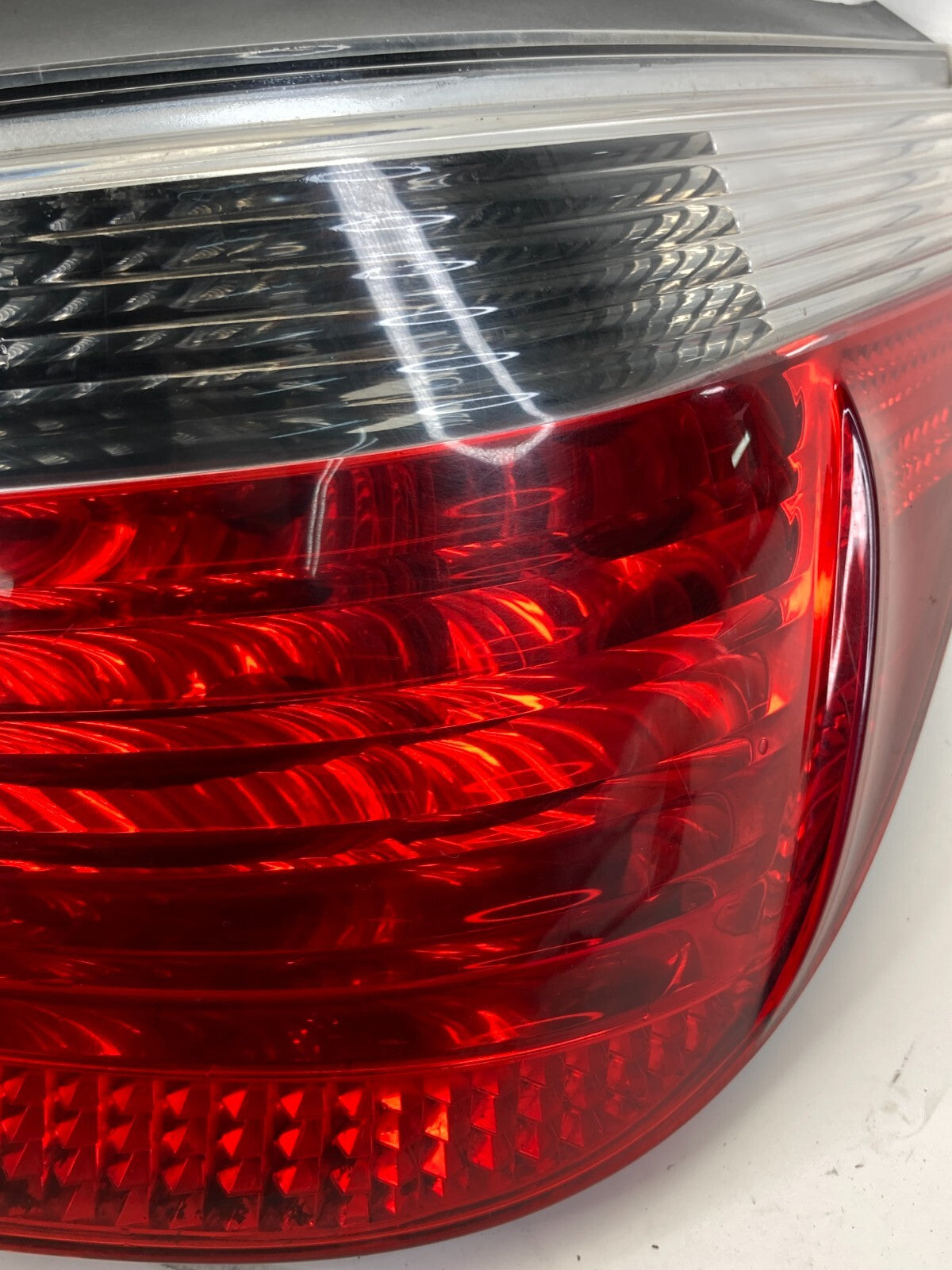 2006 2007 BMW 530xi Sedan Rear Right Passenger Side Tail Light Taillight 7165740