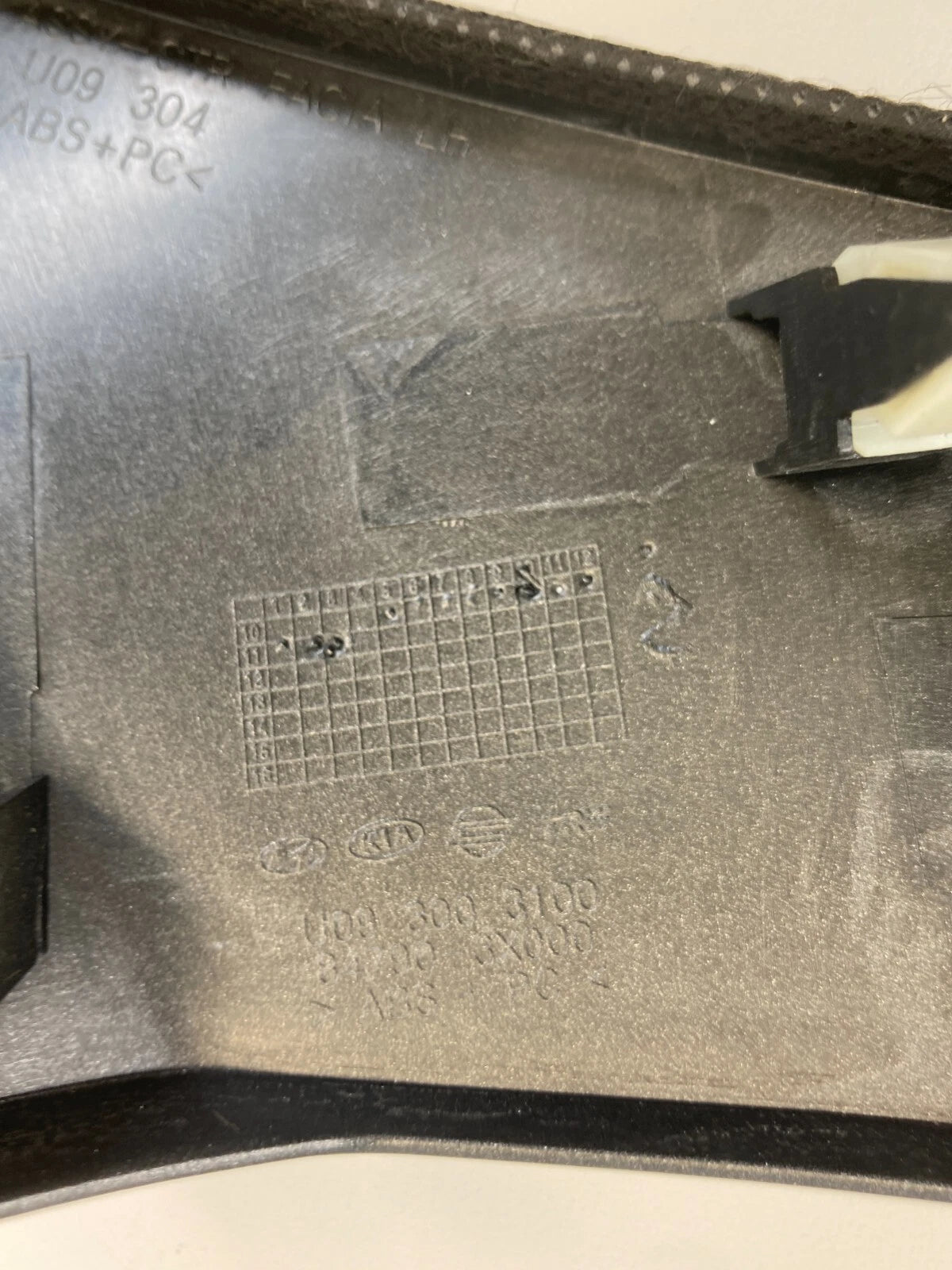 2011-2013 HYUNDAI ELANTRA DASH CENTER LEFT MOLDING BEZEL OEM FACTORY 84790-3X000