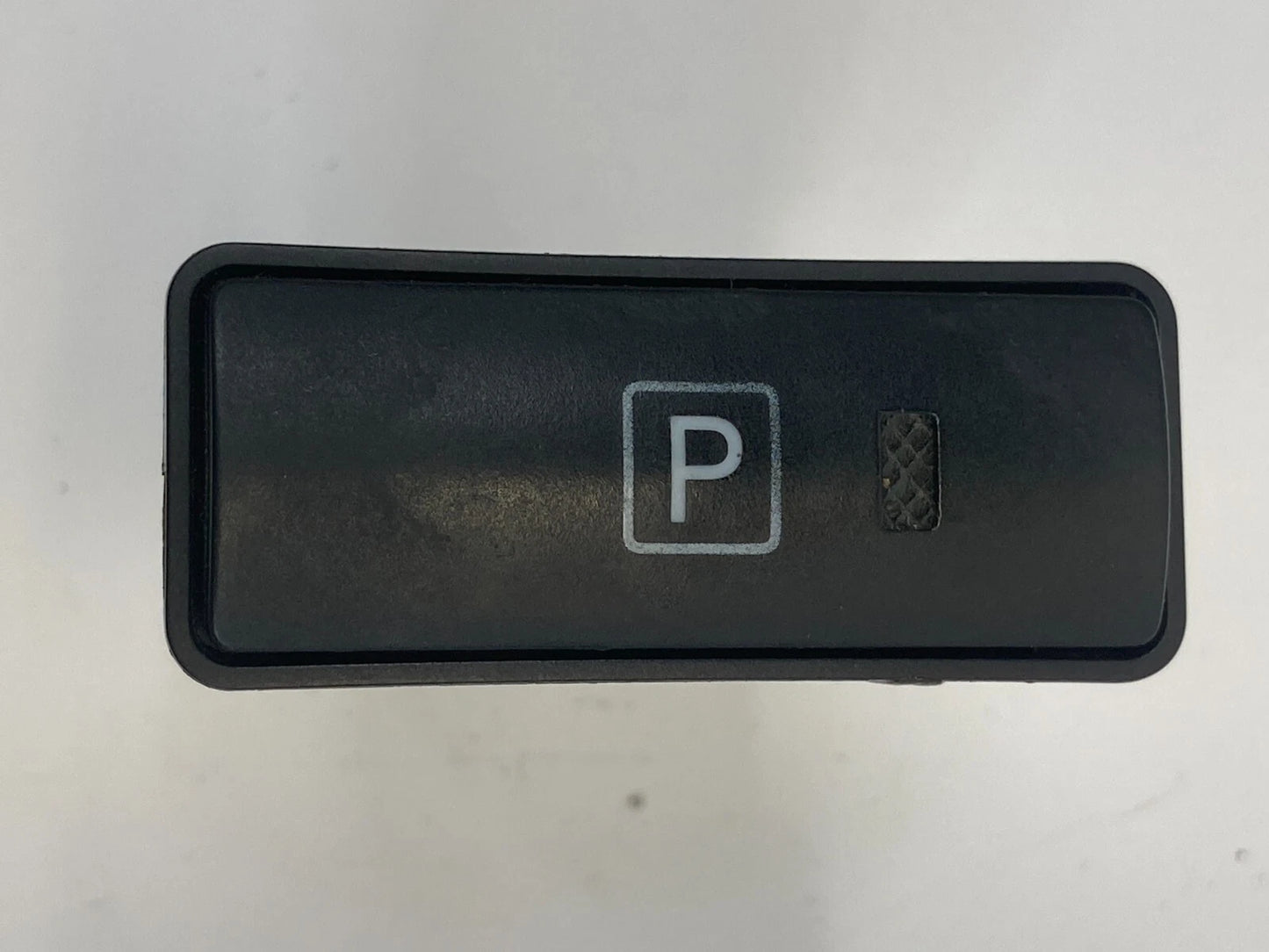 2004-2009 TOYOTA PRIUS PARKING PARK BRAKE SWITCH CONTROL BUTTON 15A685 OEM