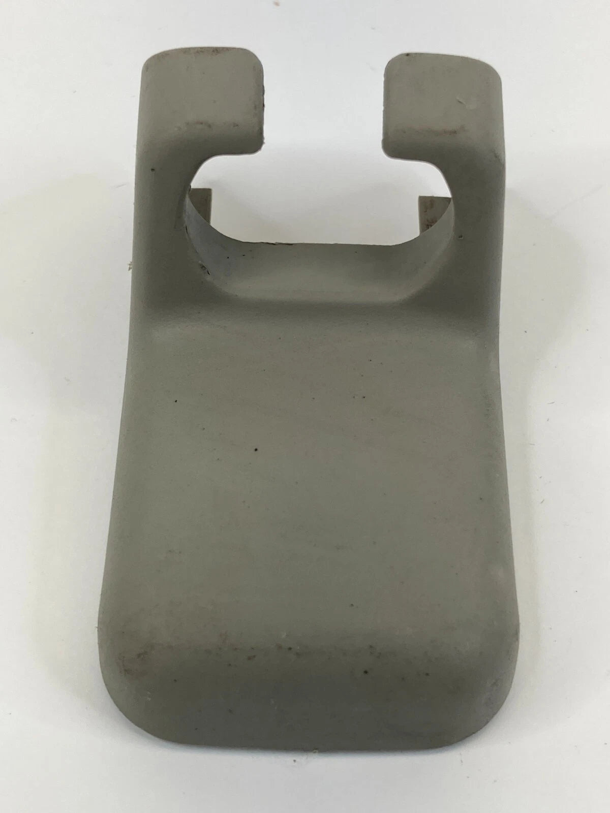 2004-2009 TOYOTA PRIUS FRONT LEFT SEAT BACK TRACK END COVER CAP TRIM 72137-47030