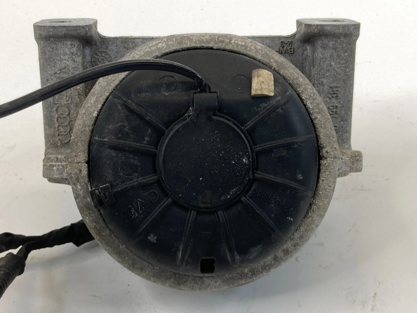 2013-2016 AUDI A4 QUATTRO 2.0L L4 16V TURBO LEFT SIDE ENGINE MOUNT ASSEMBLY OEM