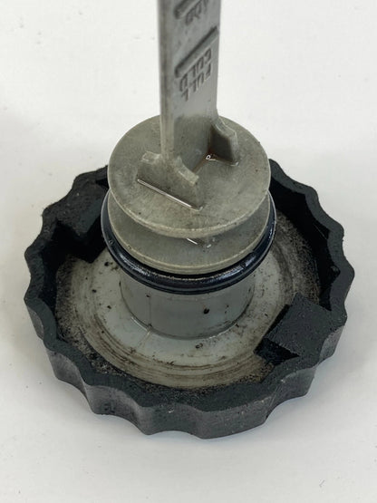 2005-2010 CHRYSLER 300 POWER STEERING FLUID RESERVOIR BOTTLE TANK CAP LID COVER