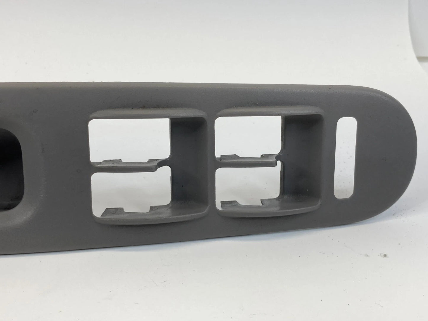 1999-2004 HONDA ODYSSEY FRONT LEFT DOOR WINDOW SWITCH COVER BEZEL 83560-S0X-A230