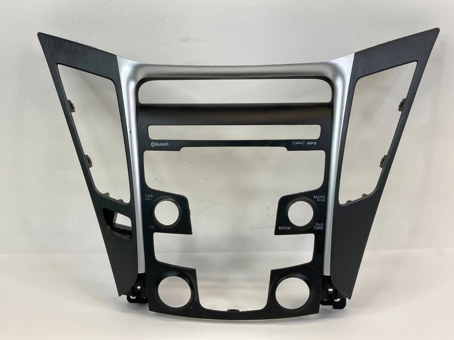 2012-2014 HYUNDAI SONATA DASH RADIO CLIMATE CONTROL HEATER BEZEL TRIM 847403Q460