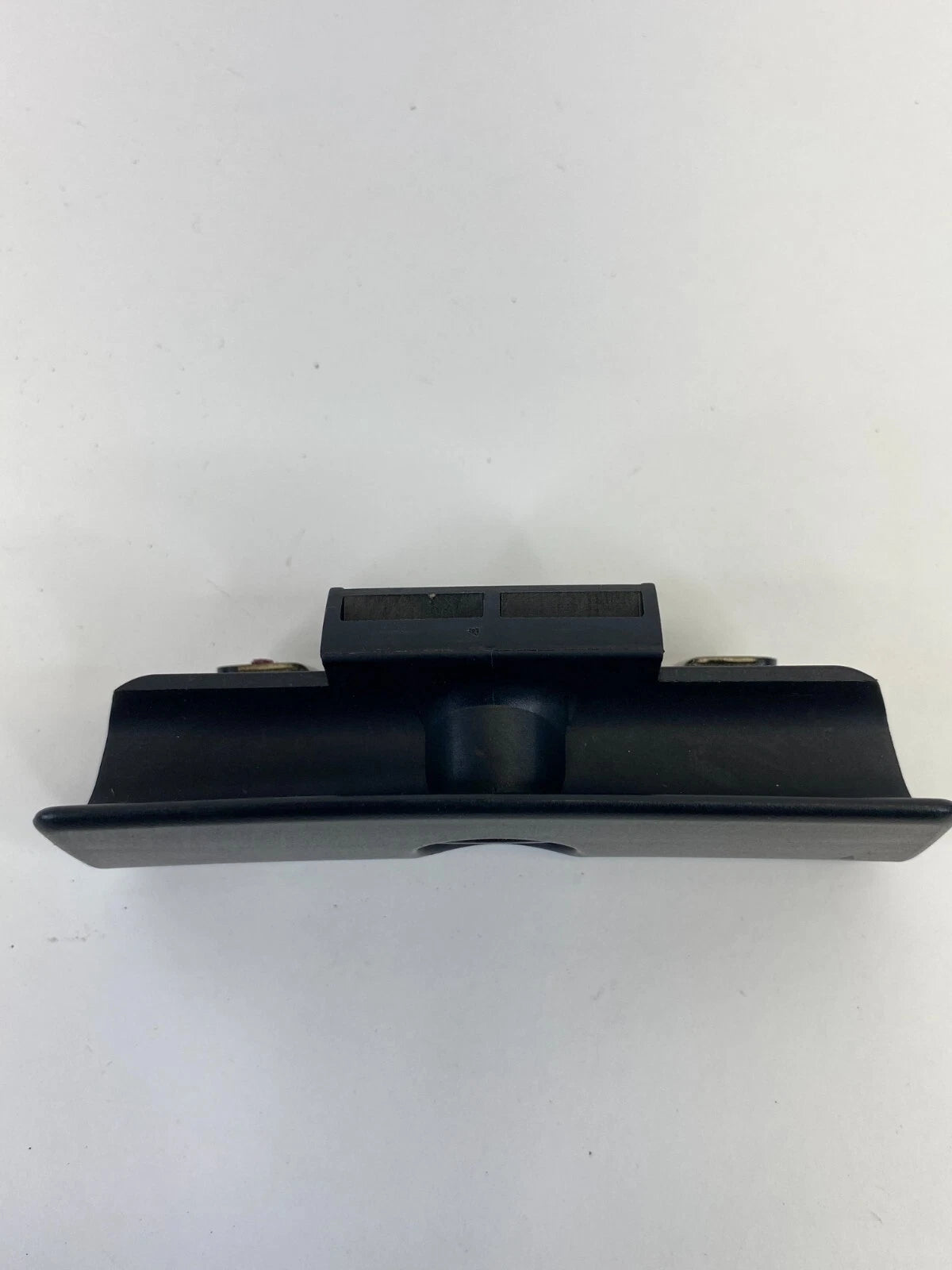 2001-2006 BMW 330XI FRONT DASH GLOVE BOX LOCK OPENER HANDLE ASSY OEM