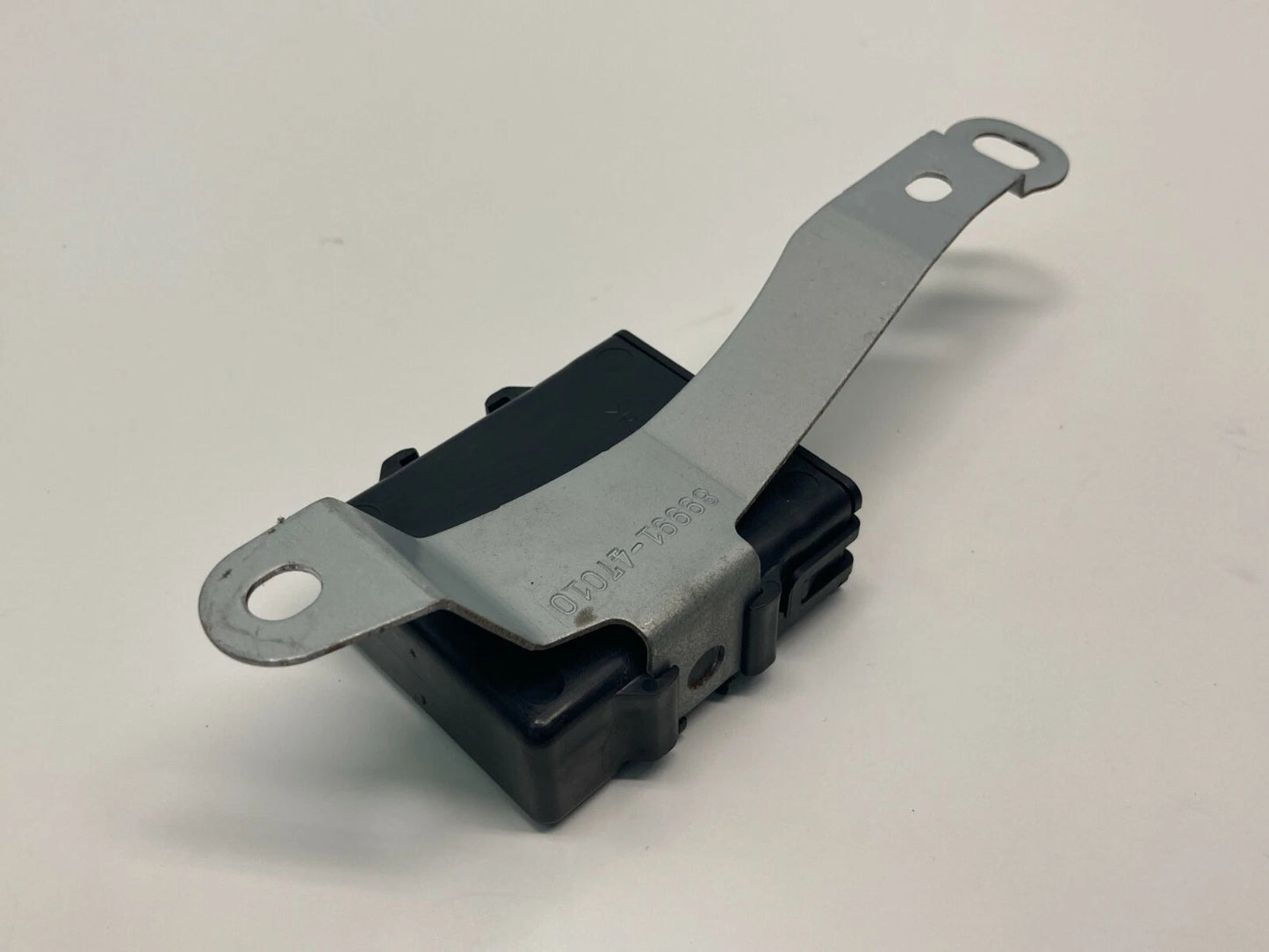 04 05 06 07 08 09 TOYOTA PRIUS DOOR LOCK OSCILLATOR CONTROL MODULE 89991-47010
