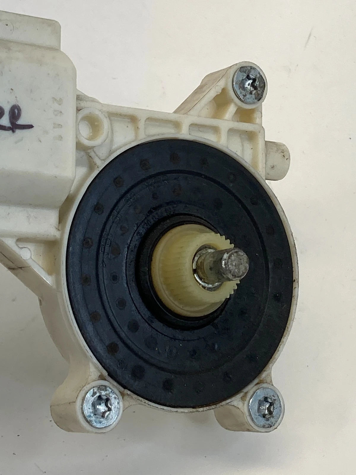 05-10 PONTIAC G6 SEDAN REAR RIGHT SIDE POWER DOOR WINDOW MOTOR 0 130 822 250 OEM